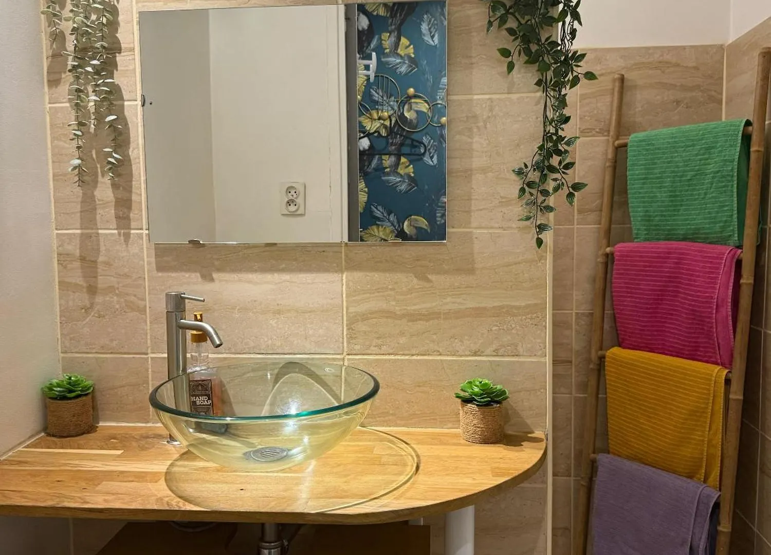 Sweet Home-Parking Gratuit - Appartement-Proche Centre Ville-2 Chambres Aix-en-Provence 0*,
