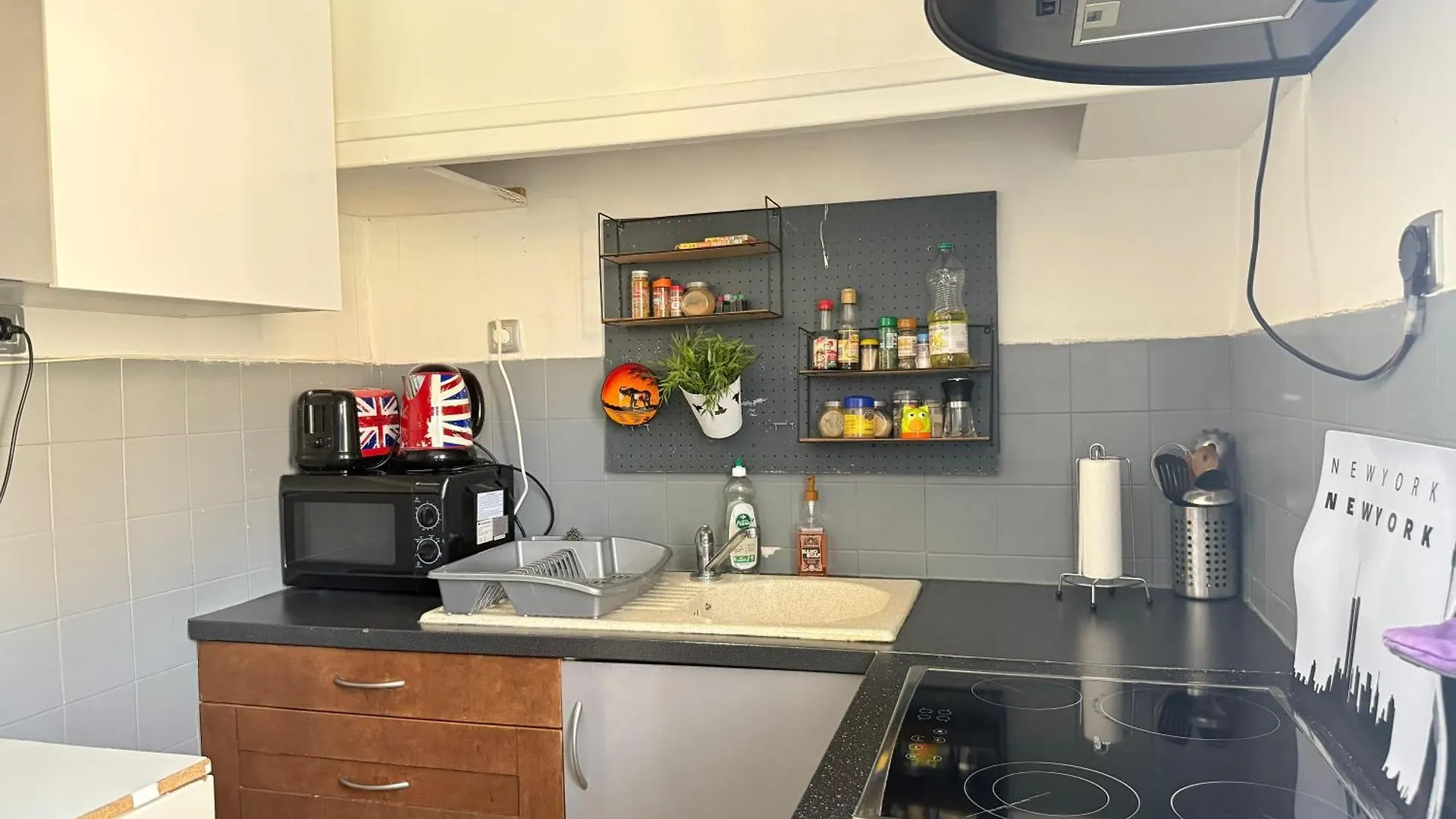 Sweet Home-Parking Gratuit - Appartement-Proche Centre Ville-2 Chambres Aix-en-Provence 0*,