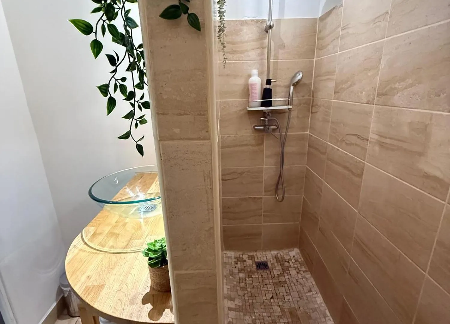 Apartman Sweet Home-Parking Gratuit - Appartement-Proche Centre Ville-2 Chambres Aix-en-Provence
